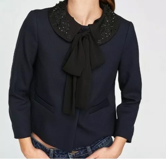 Navy With Embroidered Detachable Collar Blazer - Picture 3 of 16
